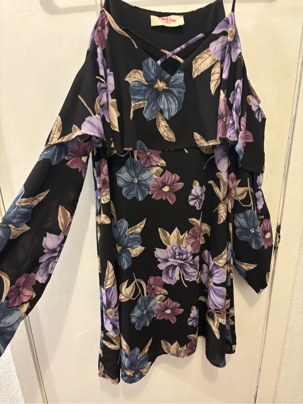 Peach Love California GmBlack Floral Cold-Shoulder Dress